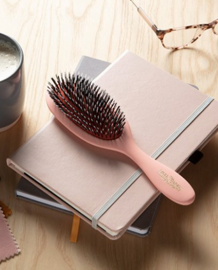 grooming brush